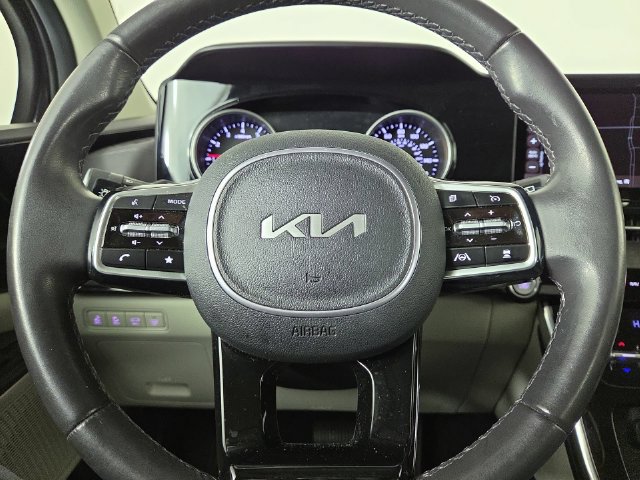 Certified 2024 Kia Carnival EX FWD image 21