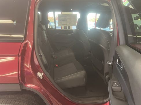 New 2025 Jeep Grand Cherokee 4WD image 27