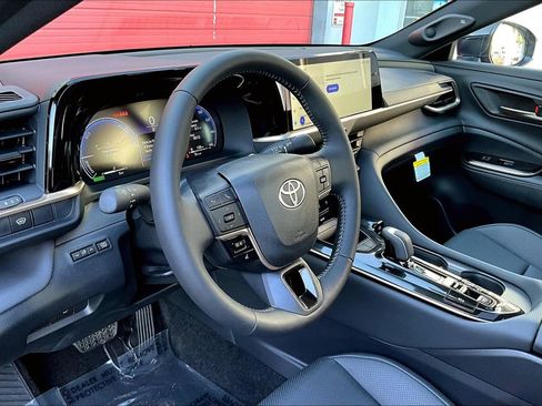 New 2026 Toyota Crown Limited image 6