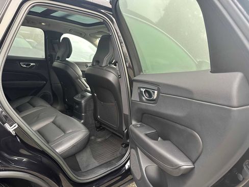 Certified 2023 Volvo XC60 T8 Plus w/ Protection Package Premier image 13