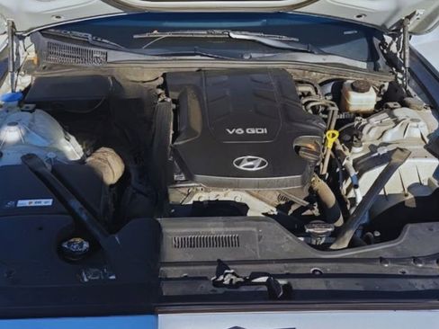 Used 2015 Hyundai Genesis 3.8 w/ Option Group 03 image 11