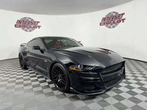 Used 2020 Ford Mustang GT Premium w/ GT Performance Package RWD image 9