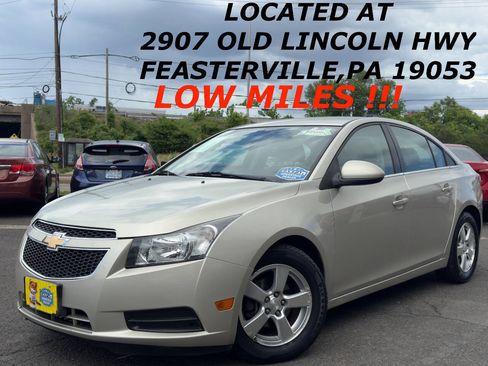 Used 2013 Chevrolet Cruze LT FWD image 1
