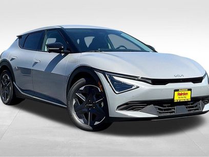 New 2025 Kia EV6 Light w/ Light LR Technology Package