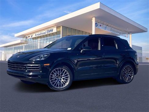 Used 2023 Porsche Cayenne S Platinum w/ Premium Package Plus image 34