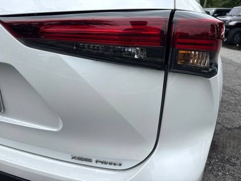 Used 2024 Toyota Highlander XSE AWD/4WD image 37