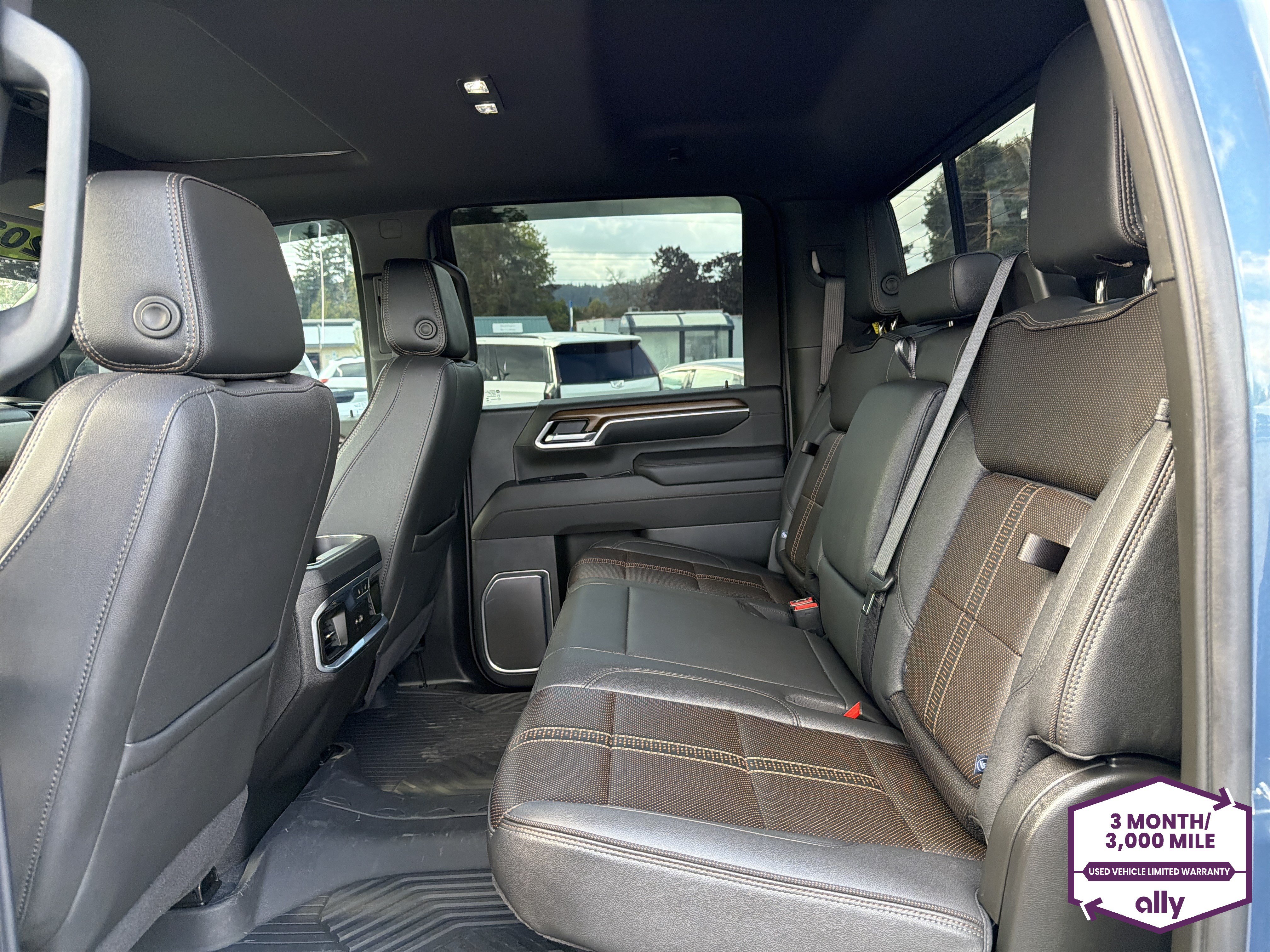 Used 2026 Chevrolet Silverado 2500 High Country w/ Technology Package AWD/4WD image 11