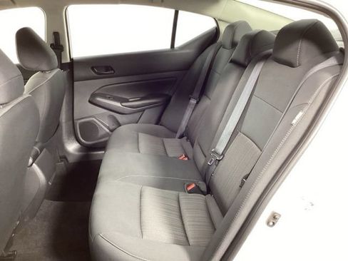 Used 2025 Nissan Altima 2.5 SV FWD image 16