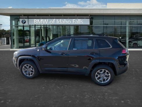 Used 2022 Jeep Cherokee Trailhawk w/ Premium Leather Package AWD/4WD image 4