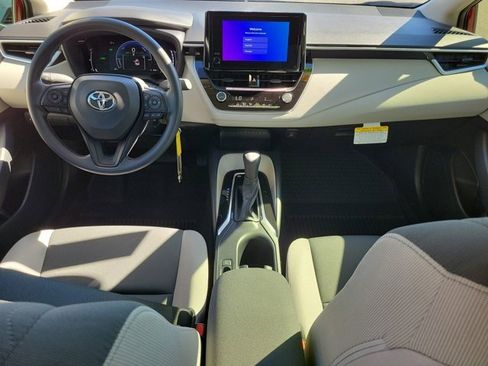 Used 2026 Toyota Corolla LE image 21
