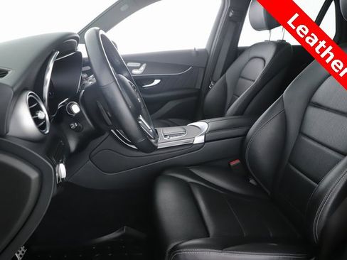 Used 2021 Mercedes-Benz GLC 300 4MATIC image 16