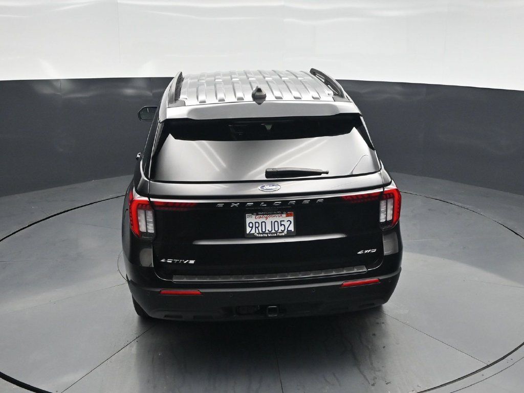 Certified 2025 Ford Explorer Active AWD/4WD image 44