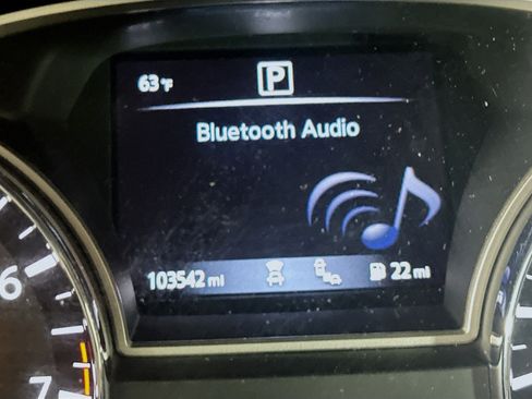 Used 2019 Nissan Pathfinder SV image 18