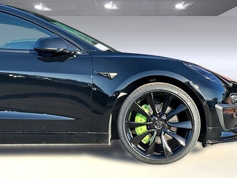 Used 2021 Tesla Model 3 Standard Range Plus image 31