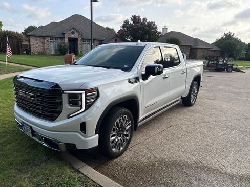Used 2024 GMC Sierra 1500 Denali Ultimate AWD/4WD image 3