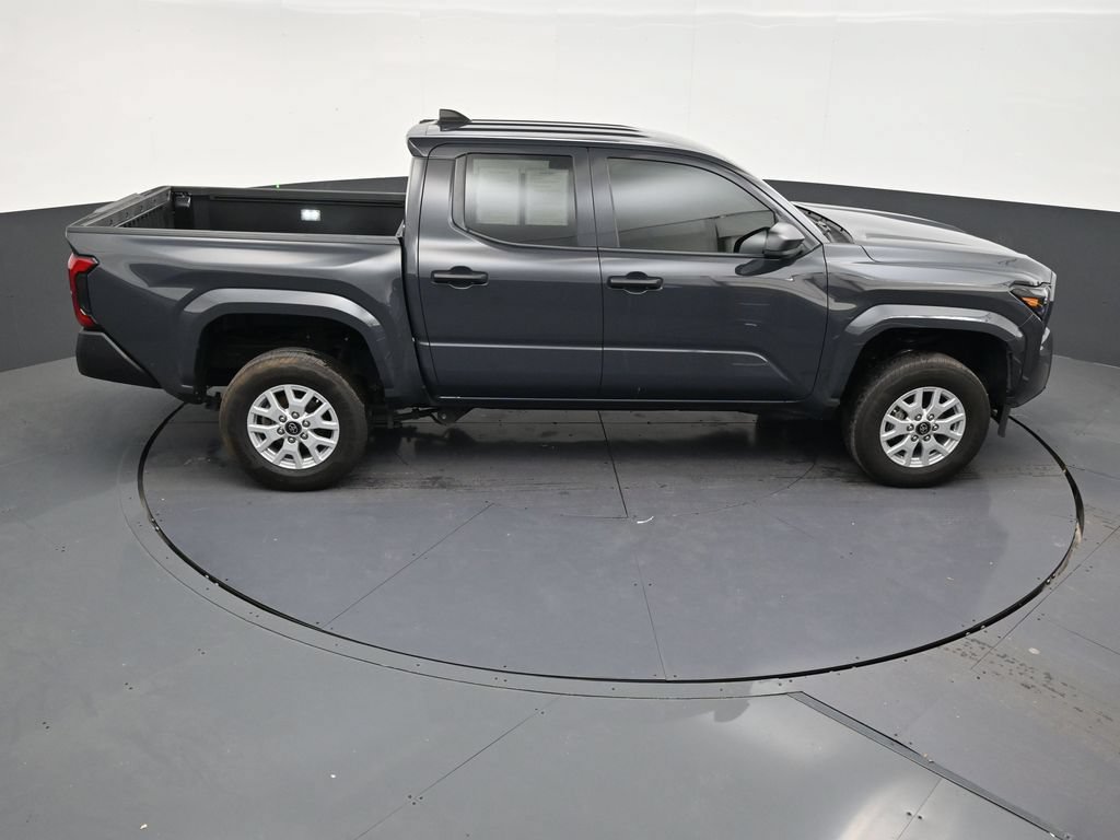 Used 2025 Toyota Tacoma SR RWD image 17