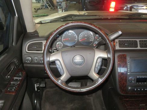 Used 2013 GMC Sierra 2500 Denali image 36