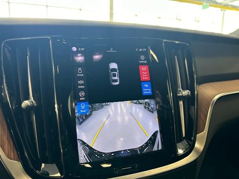 Certified 2023 Volvo S60 B5 Plus w/ Climate Package AWD/4WD image 16