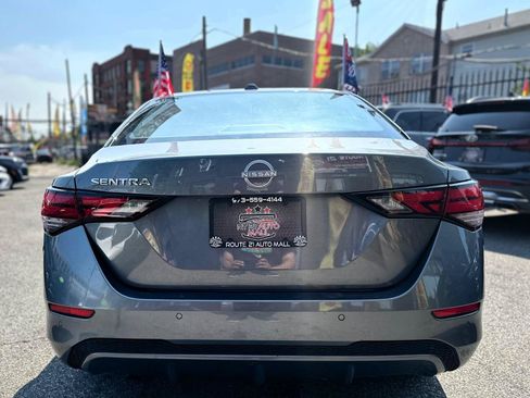 Used 2025 Nissan Sentra SV FWD image 5