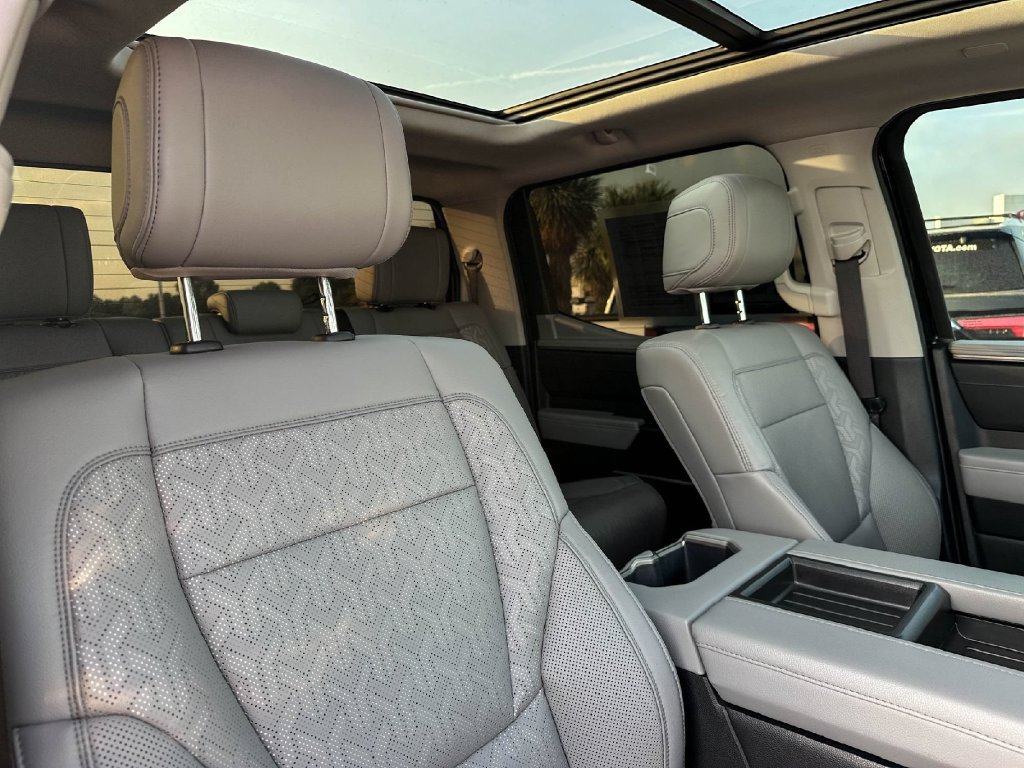 Used 2023 Toyota Tundra Limited AWD/4WD image 24