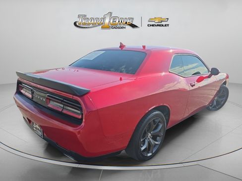 Used 2017 Dodge Challenger SXT Plus RWD image 8