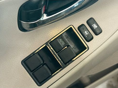 Used 2007 Toyota Camry LE FWD image 16
