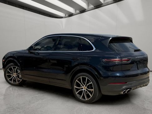Used 2020 Porsche Cayenne S AWD/4WD image 3