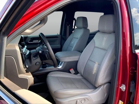 Used 2025 GMC Sierra 1500 SLT w/ SLT Premium Plus Package AWD/4WD image 8
