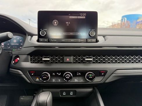 New 2025 Honda Accord SE image 27