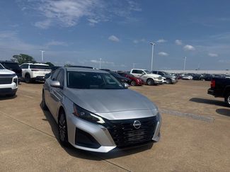 Used 2023 Nissan Altima 2.5 SV video 2