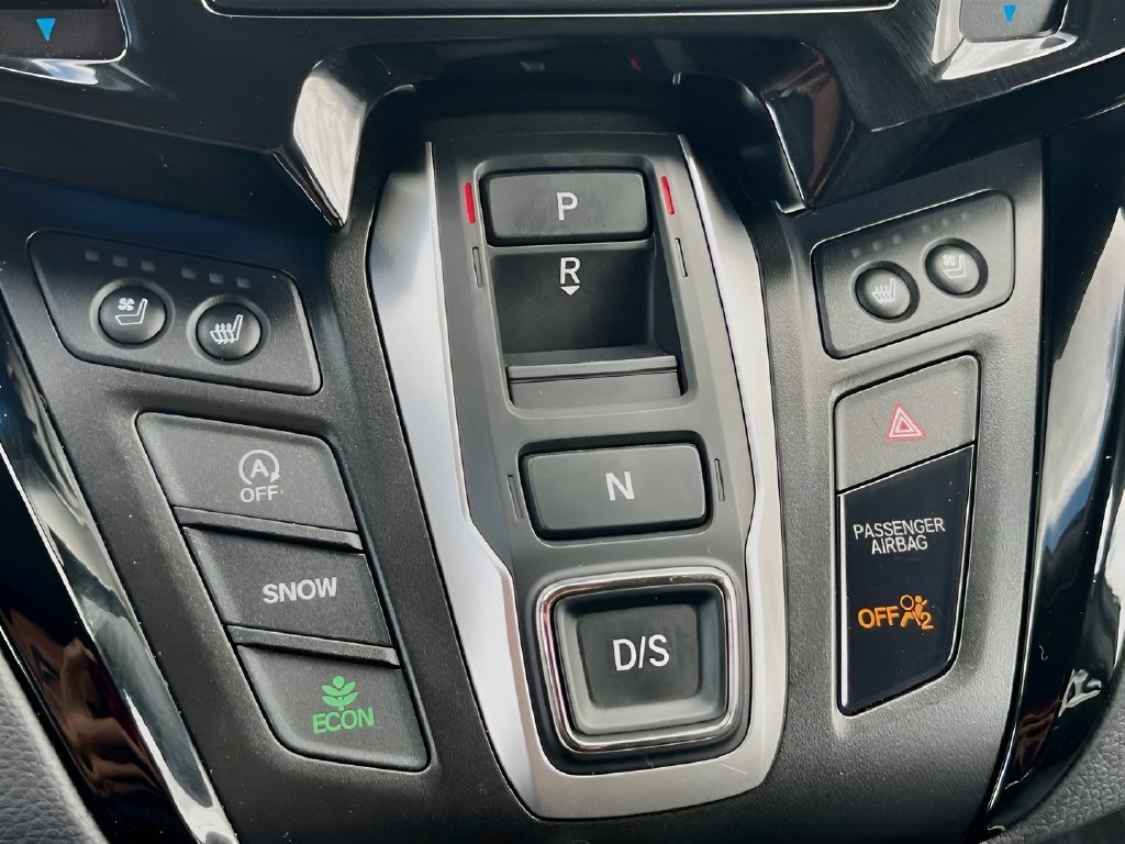 Used 2025 Honda Odyssey Elite image 17