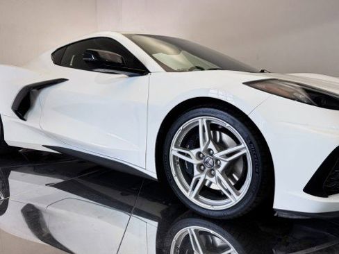 Used 2023 Chevrolet Corvette 3LT w/ Z51 Performance Package image 16