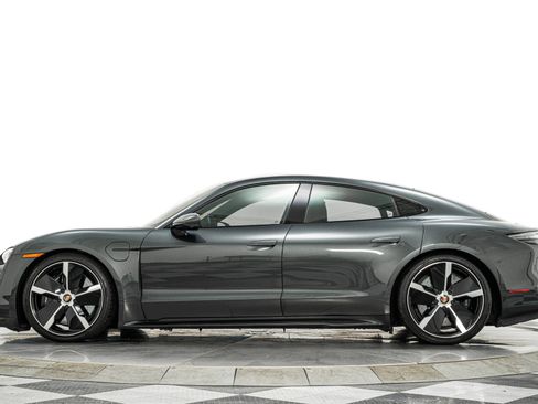 Used 2021 Porsche Taycan Turbo S image 6