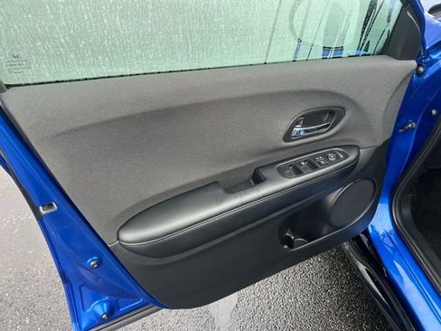 Used 2022 Honda HR-V Sport image 9