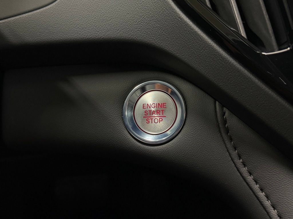 Used 2024 Acura RDX SH-AWD image 30