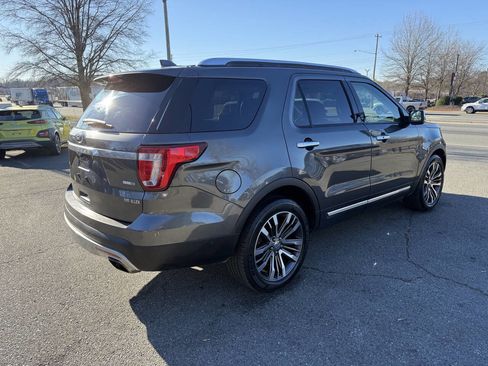 Used 2016 Ford Explorer Platinum image 5