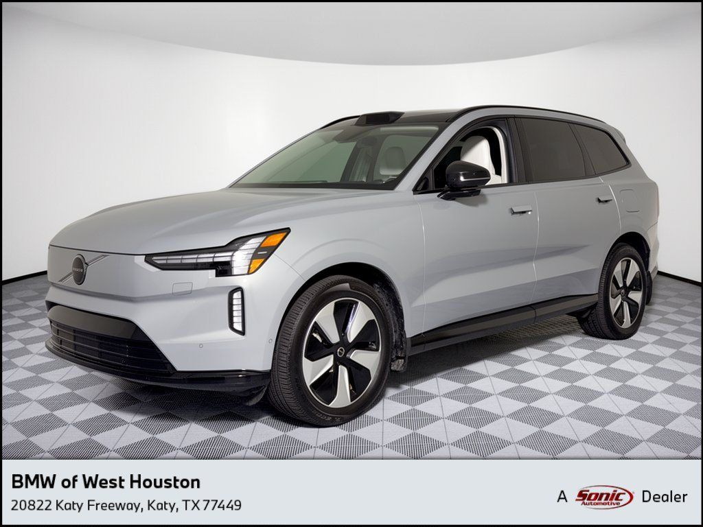 Used 2025 Volvo EX90 Ultra AWD/4WD image 1