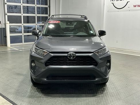 Used 2021 Toyota RAV4 XLE w/ Convenience Package image 28