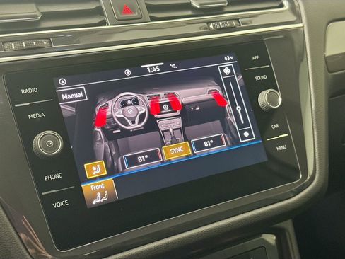 Certified 2023 Volkswagen Tiguan SE image 14