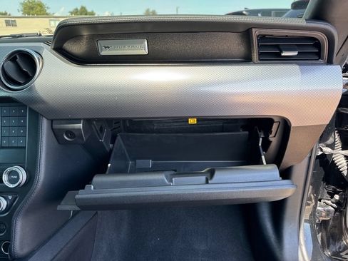 Used 2021 Ford Mustang GT RWD image 19