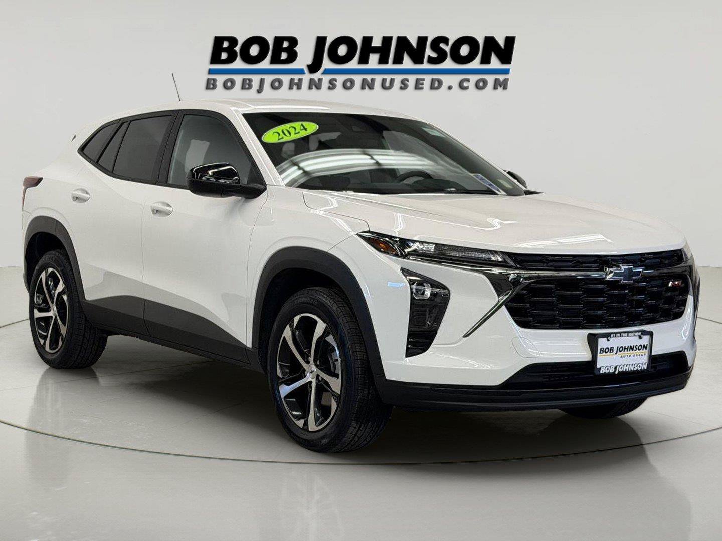 Used 2024 Chevrolet Trax RS FWD image 2