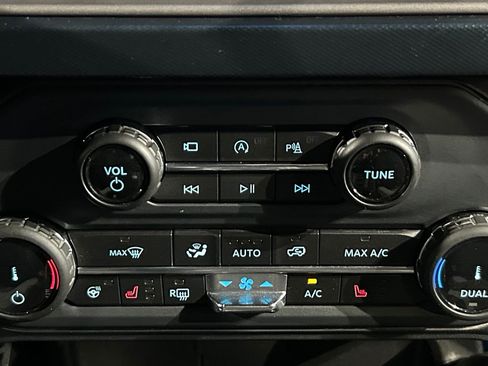 Used 2022 Ford Bronco Outer Banks AWD/4WD image 87