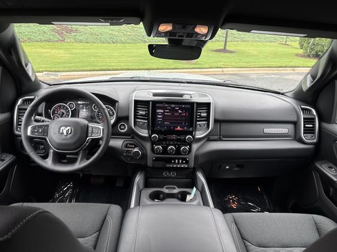 Certified 2025 RAM 1500 Big Horn w/ Night Edition AWD/4WD image 20