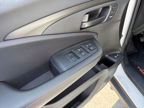 Used 2025 Honda Passport TrailSport image 14