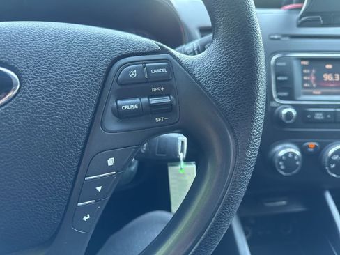 Used 2016 Kia Forte EX FWD image 13