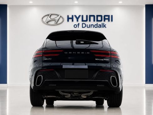 Used 2022 Genesis GV70 2.5T w/ Select Package AWD/4WD image 4