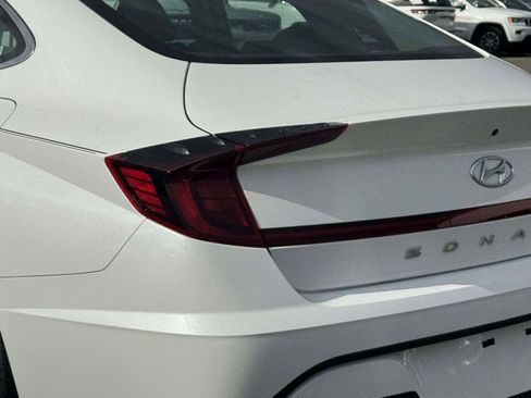 Used 2023 Hyundai Sonata SE FWD image 8
