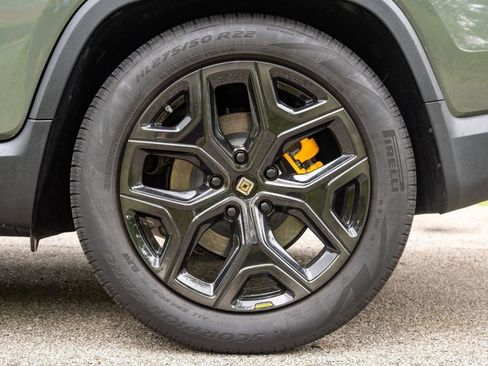 Used 2022 Rivian R1T Launch Edition AWD/4WD image 10