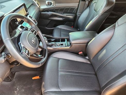 Used 2021 Kia Sorento SX image 13