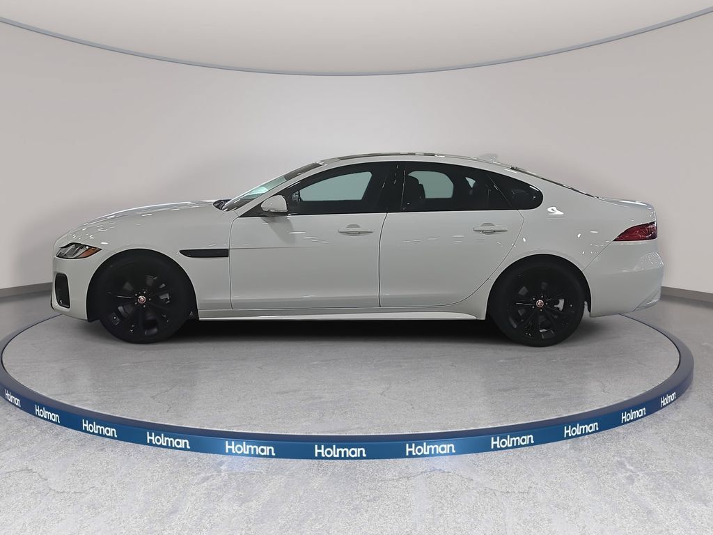 Used 2023 Jaguar XF R-Dynamic SE AWD/4WD image 9